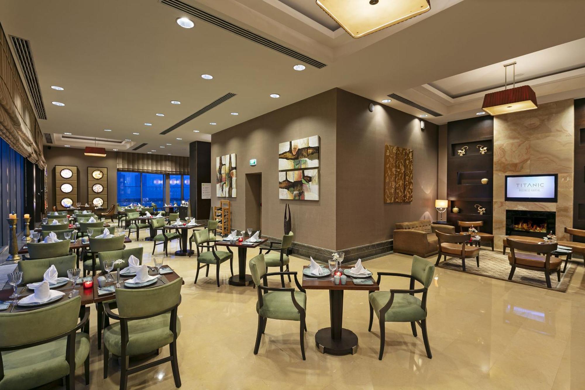 Titanic Business Kartal — Billeder 3